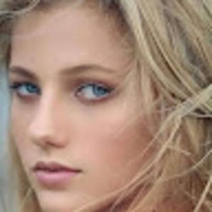 Meet your Posher, Deborah a